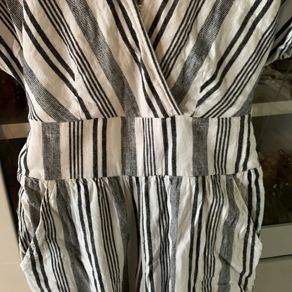 American Eagle sz XS jumpsuit romper euc - Picture 6 of 8